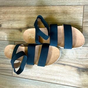 Elastic Strap platform sandals